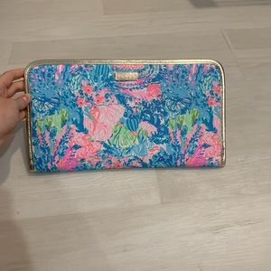 Lilly Pulitzer travel organizer